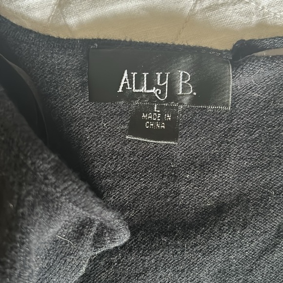 Ally B girls shrug black - Picture 2 of 4